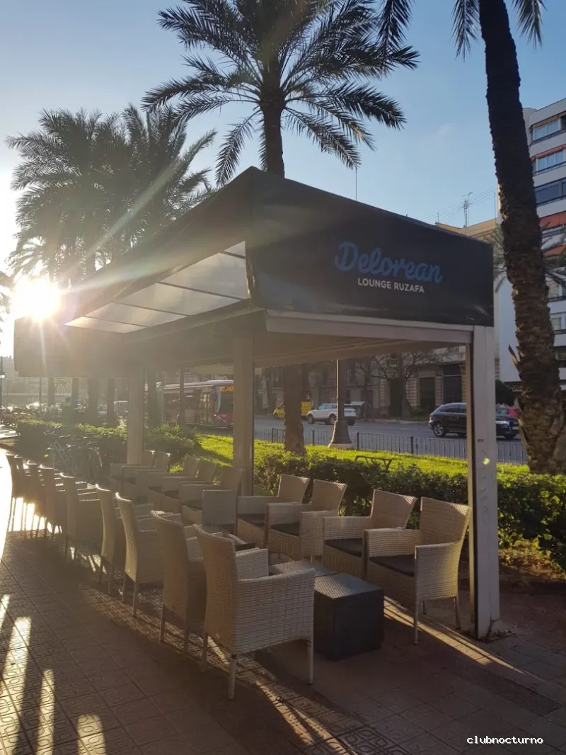 Delorean Lounge Ruzafa