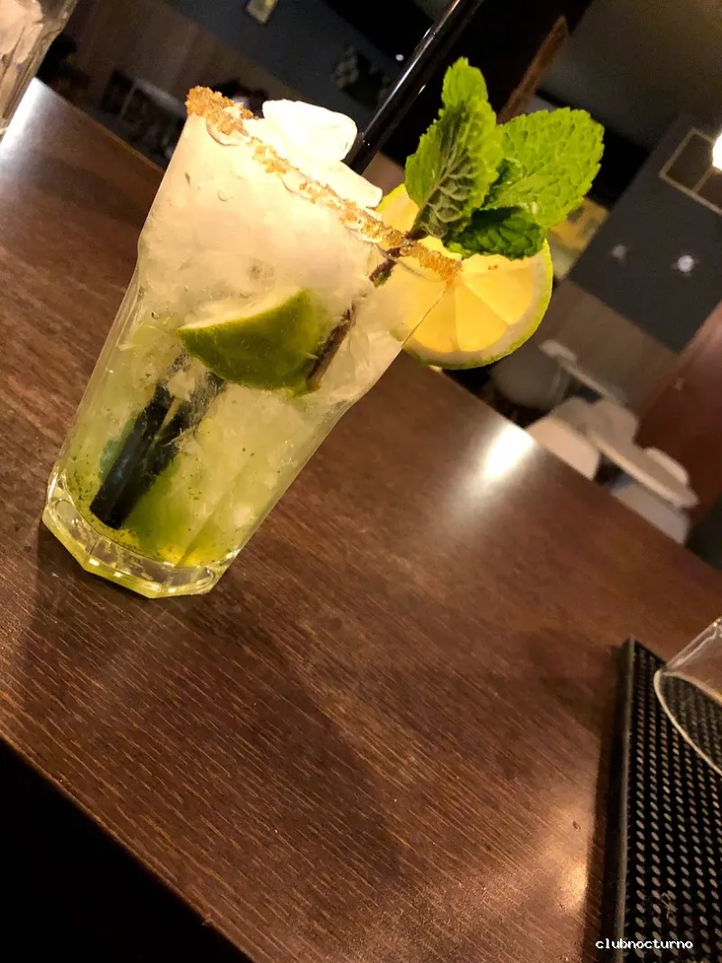 Zenit Tea & Shisha Lounge - Albacete